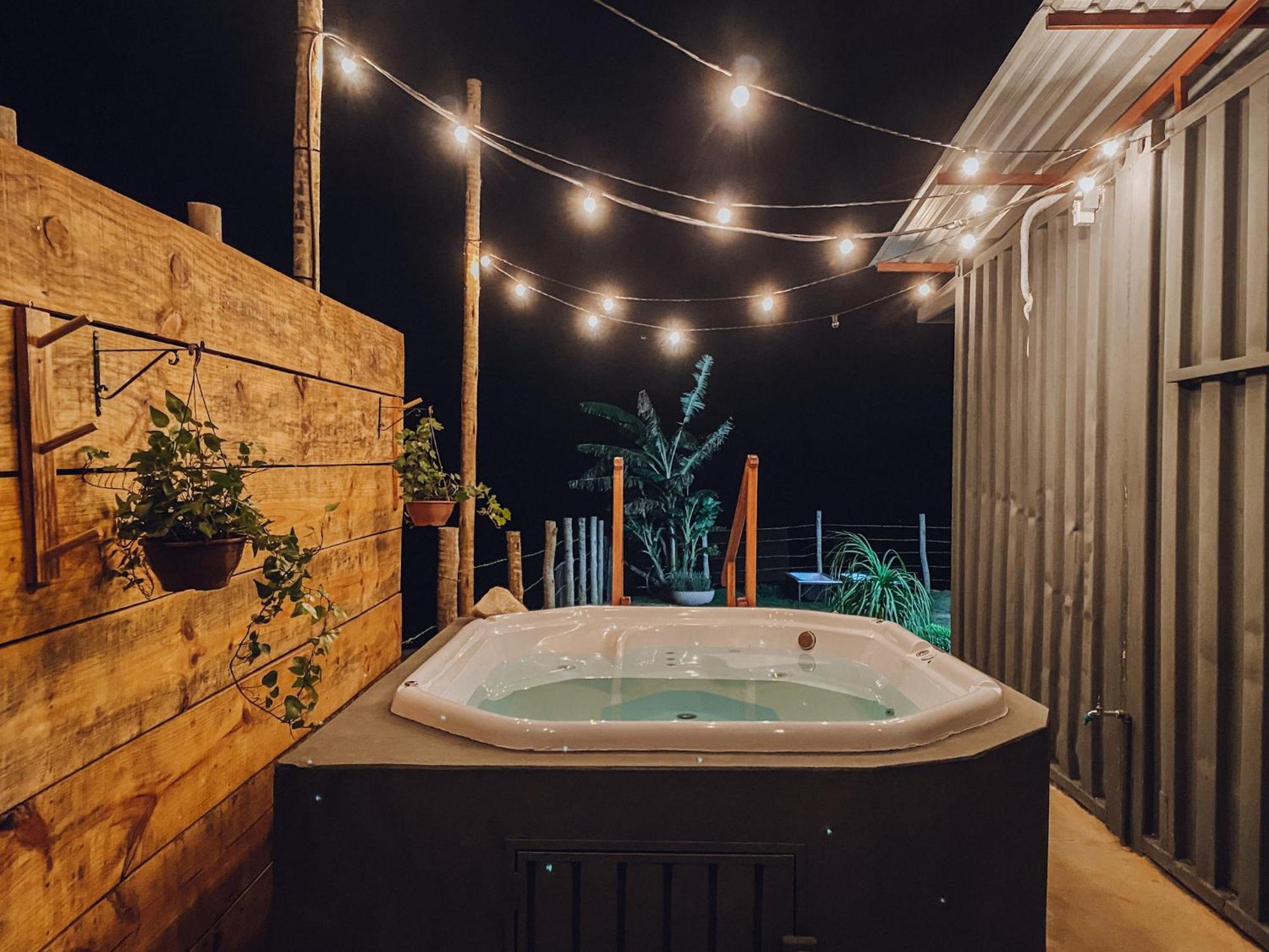 Vila Casa Container Com Spa E Linda Vista Para A Serra Da Mantiqueira Bueno Brandão Exteriér fotografie